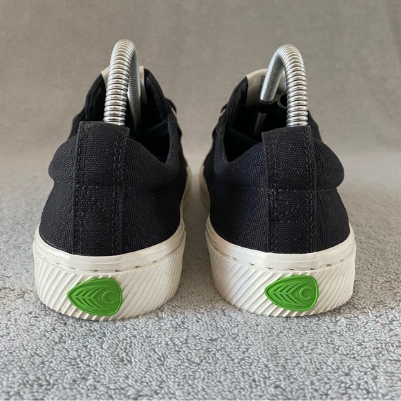 Cariuma Shoes Womens 9 Black OCA Low Top Canvas Sneaker 100103B01W090 - Picture 4 of 7